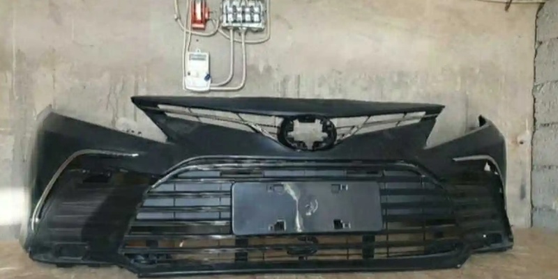 Передний бампер от Toyota Camry 6, 2021